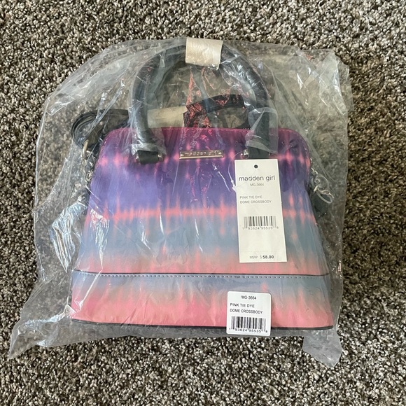 Madden Girl Rainbow purse. NWT $15 - Picture 3 of 3